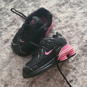 4c Nike Shox